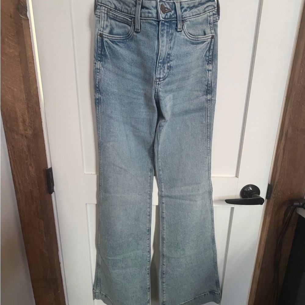 Stylish High Rise Light Blue Women's Jeans